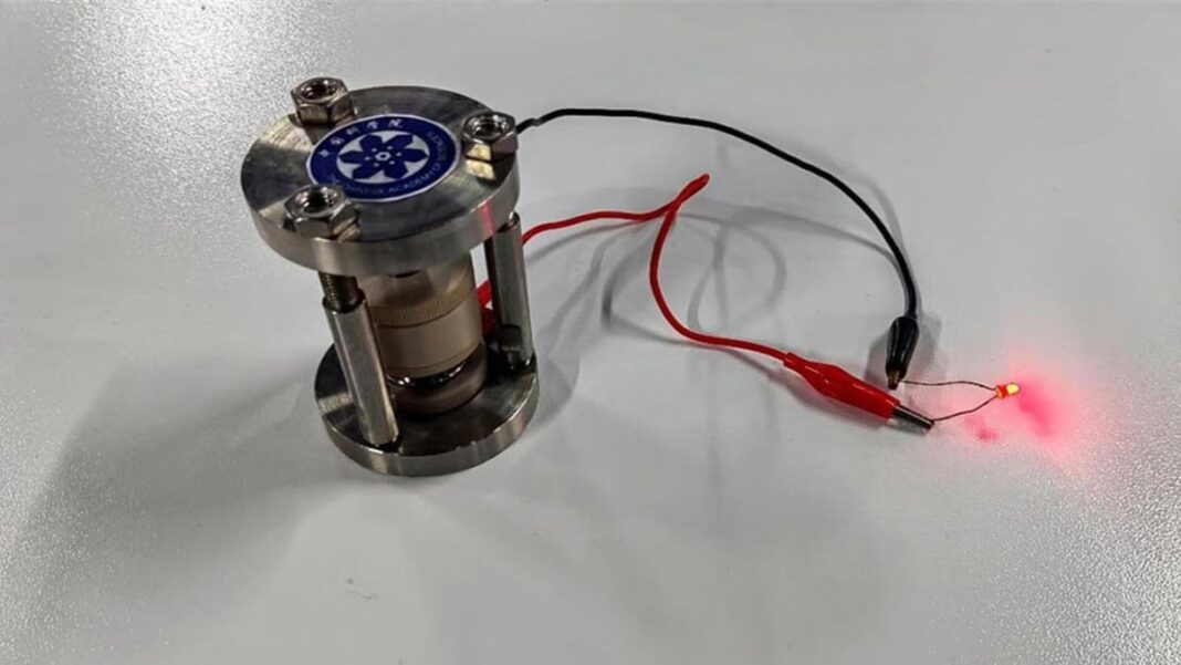 hydride ion battery
