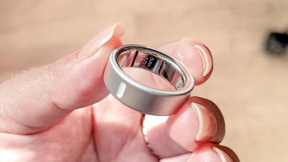 Oura ring