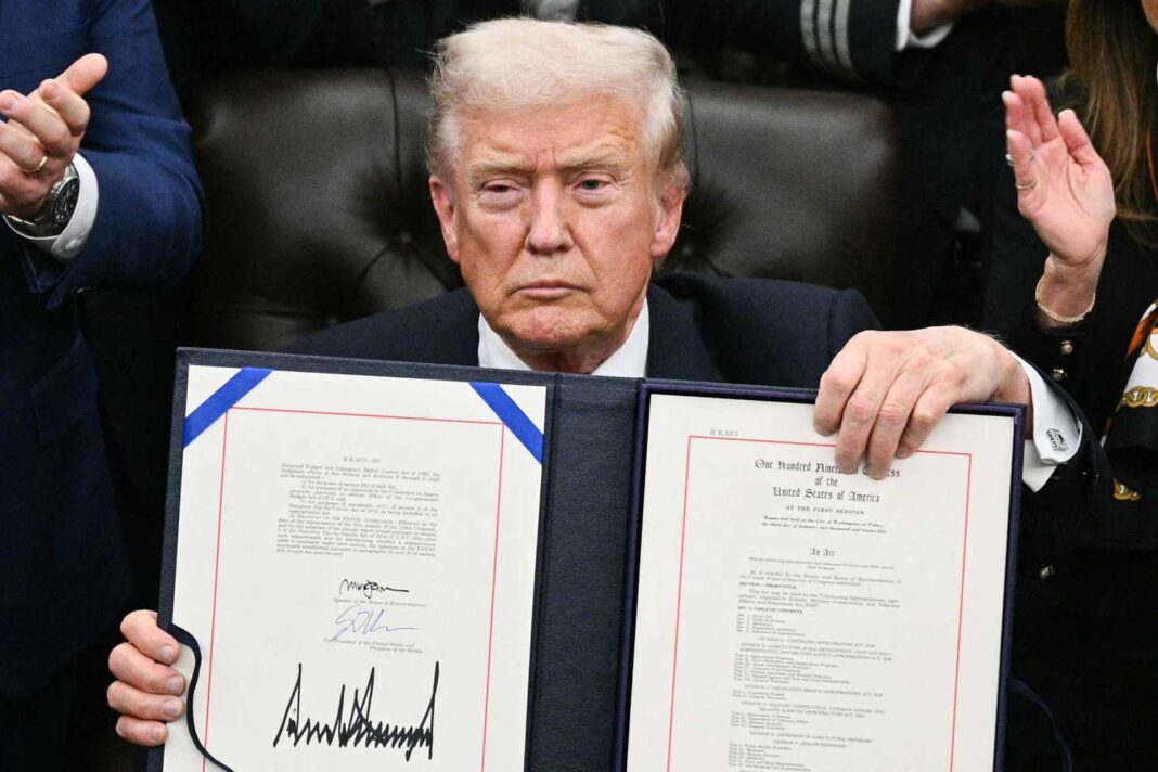 US Government Reopens After Record 43-Day Shutdown