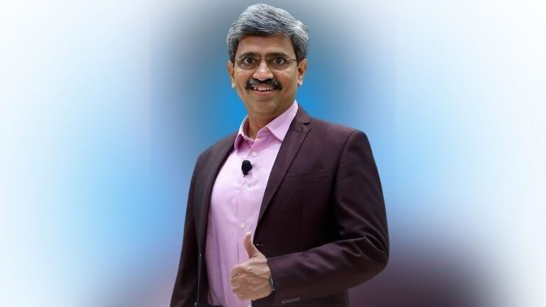 Sebi ban finfluencer Avadhut Sathe and fined Rs 546 crore