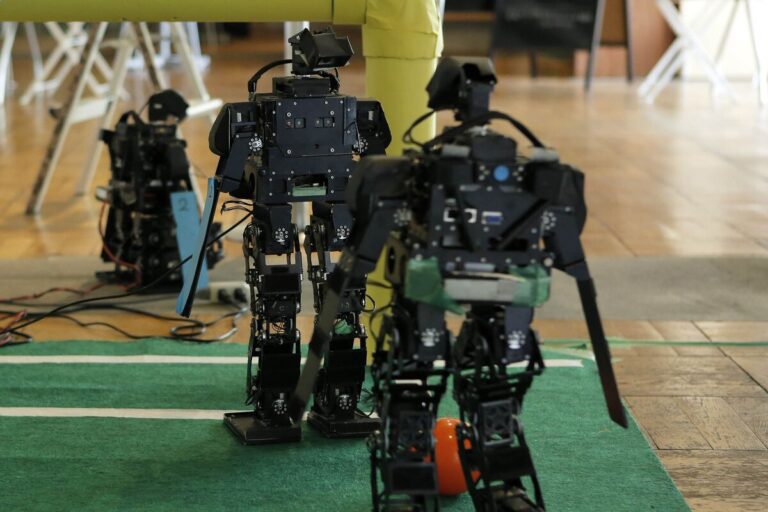 Amazon halts robotics project after less than 6 months