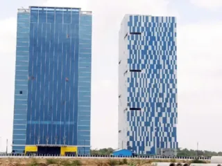IFSC banking unit opens as Central Bank enters GIFT City