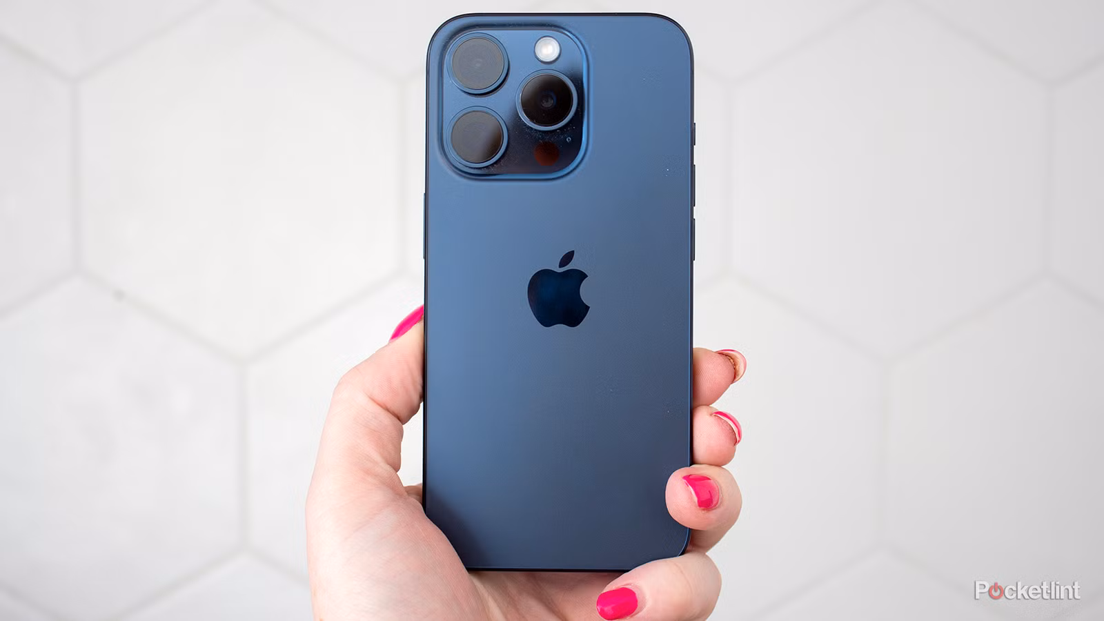 Apple agrees to Hand Over Financial Data to Indian Govt